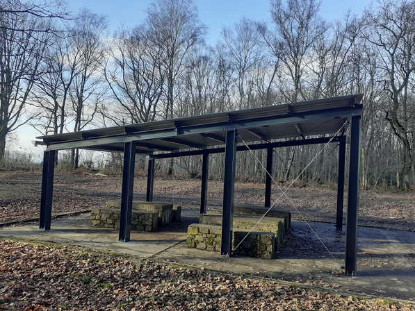 Création d'un espace barbecue au bois de Faweux - Polleur