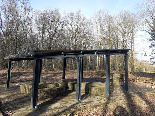 Création d'un espace barbecue au bois de Faweux - Polleur